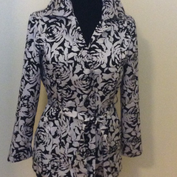 Elena Solano Jacket - Picture 3 of 4
